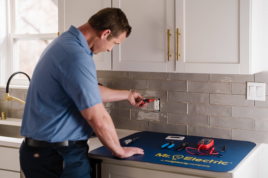 Electrical Outlet Replacement in Chesapeake, VA